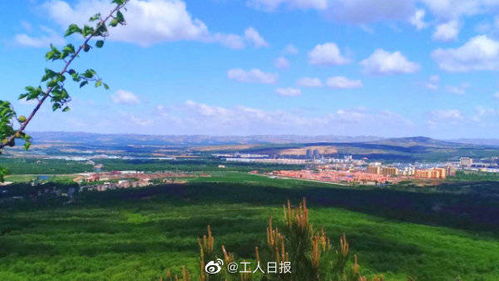 《秋兴八首》其一因秋托兴