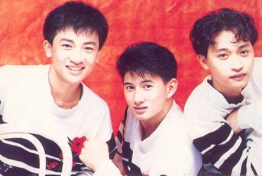 小虎队的《爱》 歌词