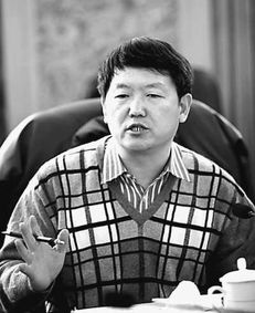 范跑跑与谭千秋_2250字