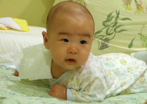 含饴弄孙啥意思相近的词汇，含饴弄孙啥意思视频