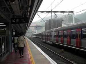 东铁线罗湖站时刻表