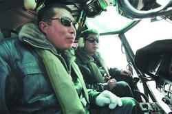 齐全军现在在做什么呢，齐全军机长出来了吗