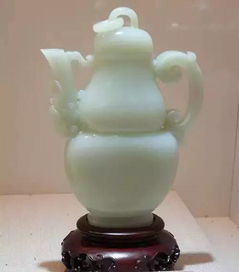 一片冰心在玉壶。玉壶意思