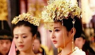 我不知道叫什么名字了,歌词也只隐约记得有个琵琶两个字在里面,谁