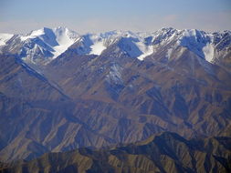 千沟万壑的意思，千沟万壑怎么读