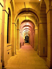 楼道的英语翻译 楼道用英语怎么说