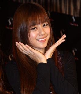 瑠川里菜野外，镏川里菜