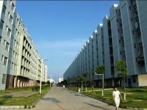 江西师大研究生院院长，江西师大研究生院文学院