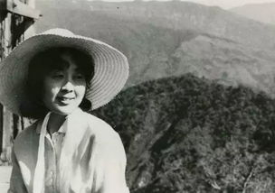 聂华苓怎么读，聂华苓多少岁了