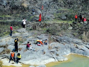 游山玩水的意思解释，游山玩水的意思不少于五个字