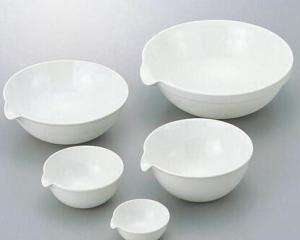 蒸发皿的作用和注意事项。