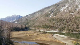 我跨过千山和万水歌词