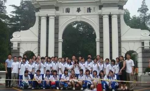 北京大学宣传片《仰望星空》，北京大学宣传片一块石头