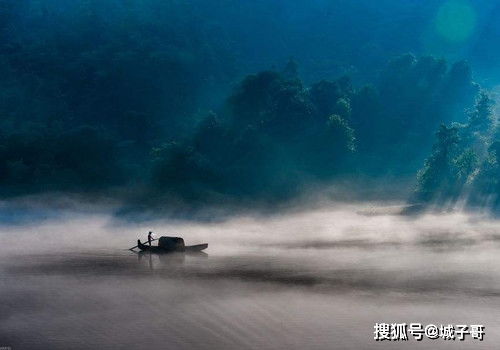 我穿过千山和万水的歌，我穿过千山万水翻山越岭都是为了你歌词