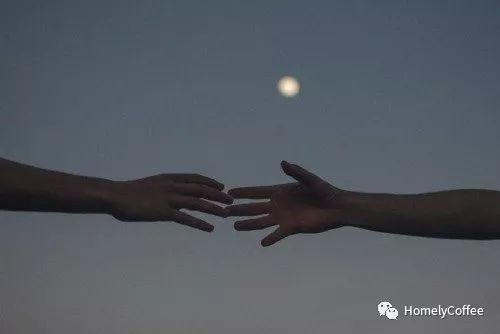 逃去如飞 的近义词