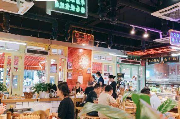 苍蝇馆子什么意思?，苍蝇馆子是哪里的说法啊