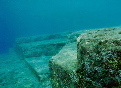 海底金字塔 1.5万年前的古神殿之谜(亚特兰蒂斯至今成谜)
