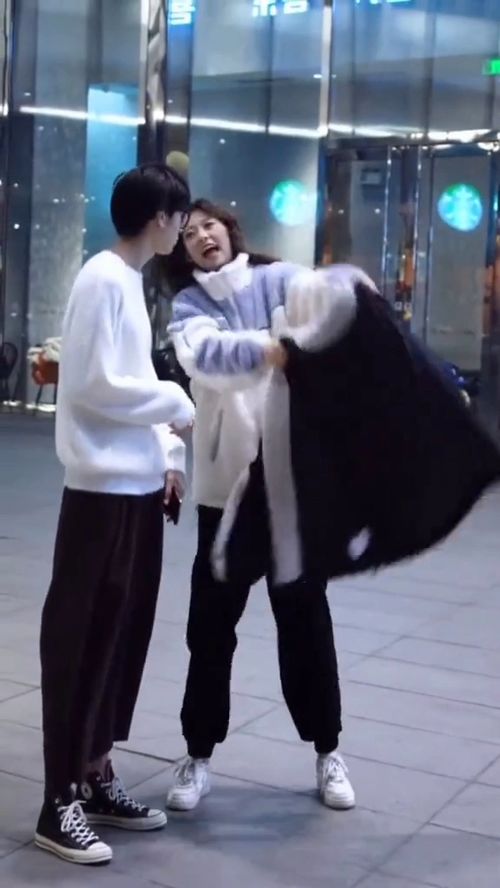 女生所有服装去掉的样子