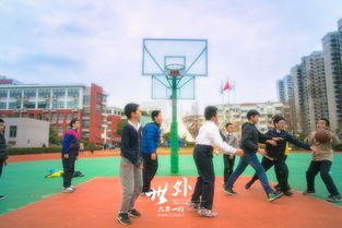六年一班串串香加盟费多少，六年一班40名学生去栽树