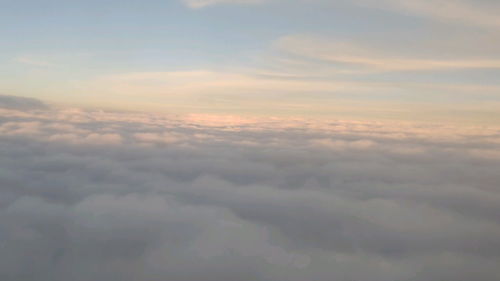 万里晴空什么意思，万里晴空歌词