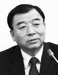 几处早莺争暖树,谁家新燕啄春泥。