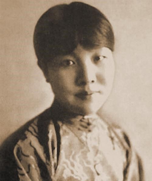 冰心的原名叫什么现代著名的什么什么，冰心的原名叫什么是著名的什么